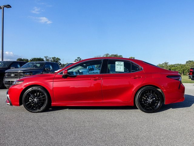 Used 2023 Toyota Camry XSE image 12