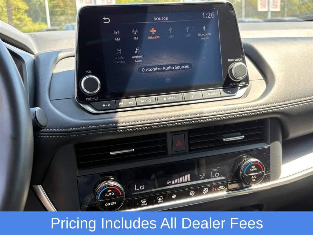 Used 2025 Nissan Rogue SV AWD/4WD image 12