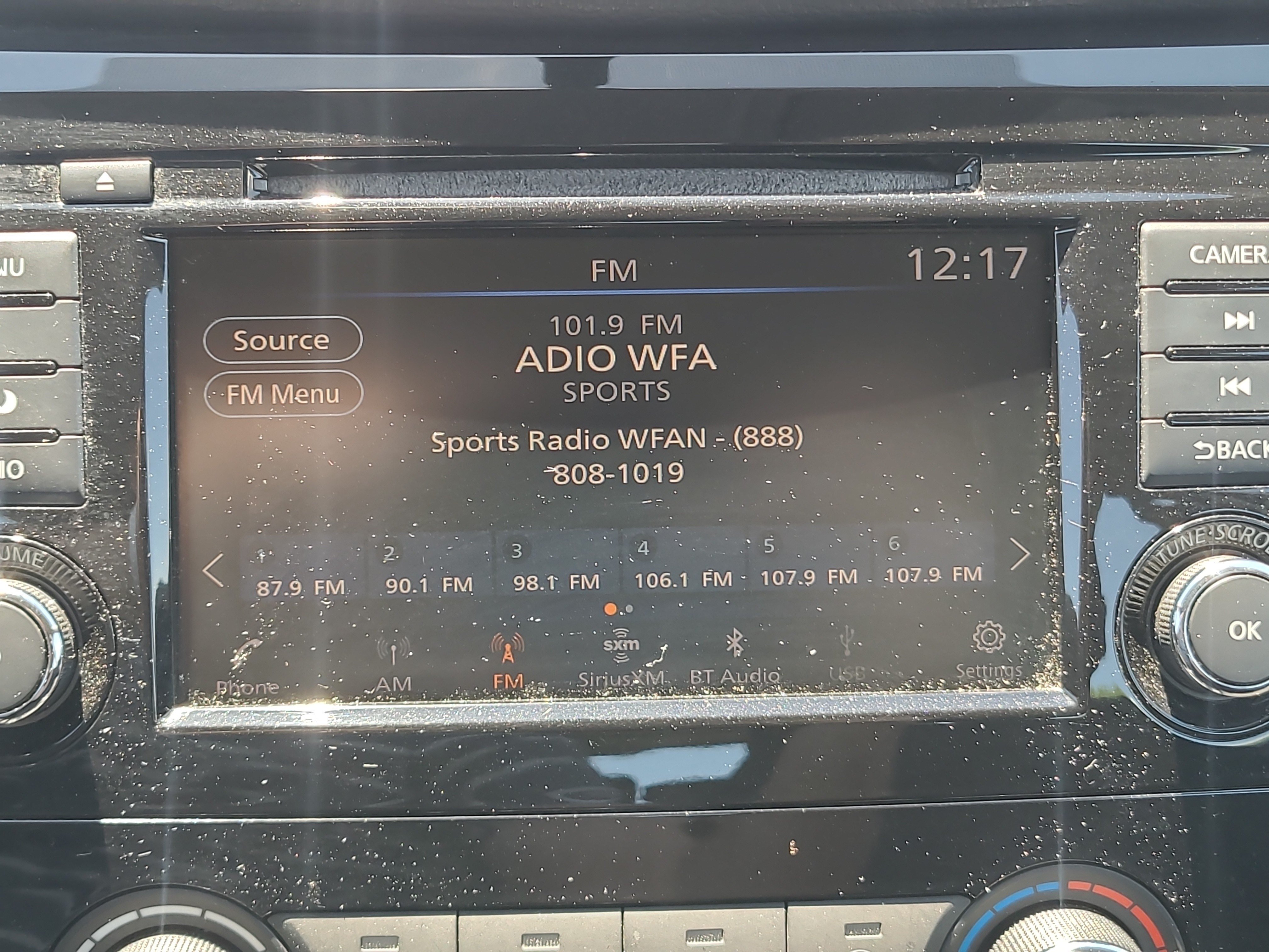 Used 2018 Nissan Rogue S AWD/4WD image 26