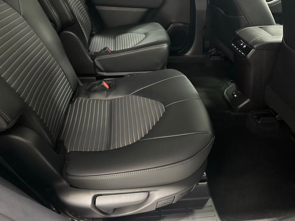 Used 2025 Toyota Highlander XSE image 59