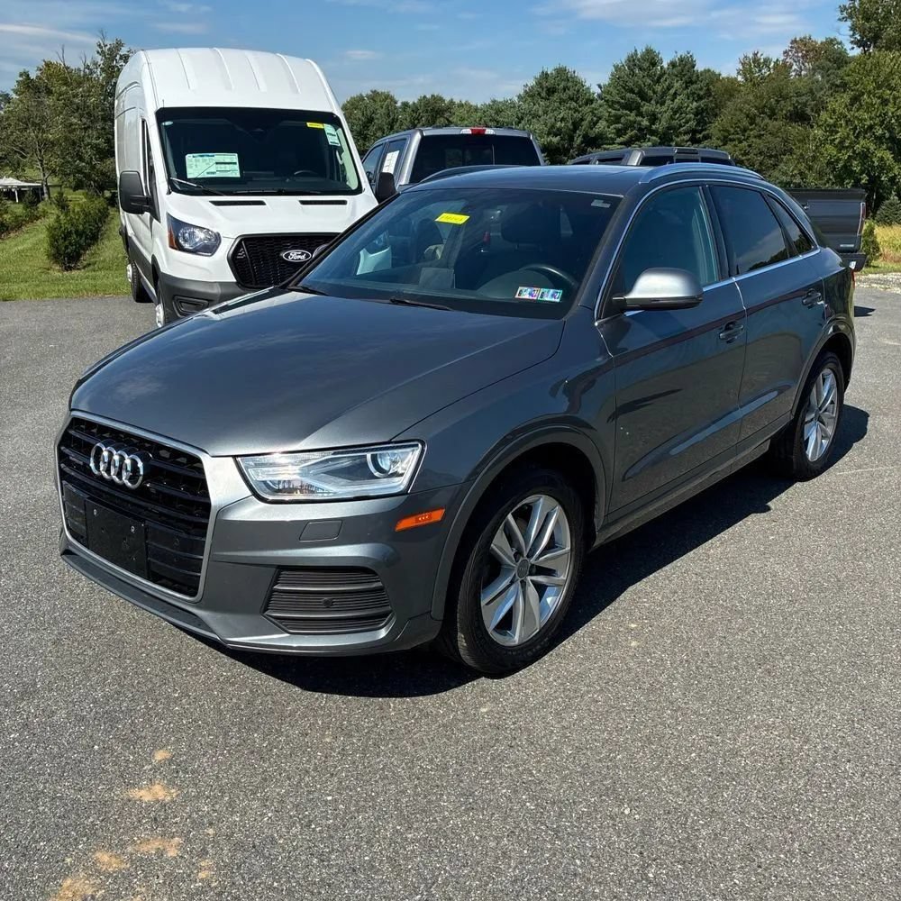 Used 2017 Audi Q3 2.0T Premium Plus w/ Premium Plus Package AWD/4WD image 1
