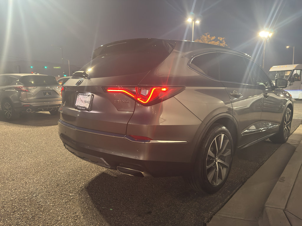 Used 2025 Acura MDX FWD w/ Technology Package image 6