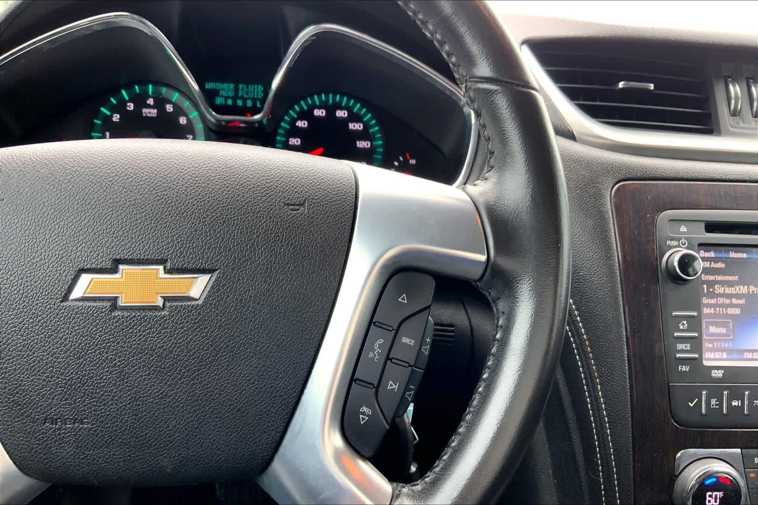 Used 2016 Chevrolet Traverse LT w/ Traveler's Package FWD image 24