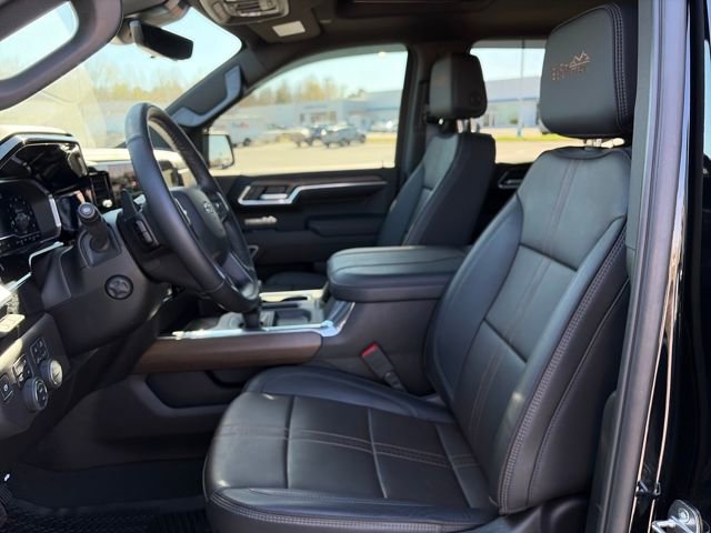 Used 2024 Chevrolet Silverado 1500 High Country w/ Midnight Edition image 19