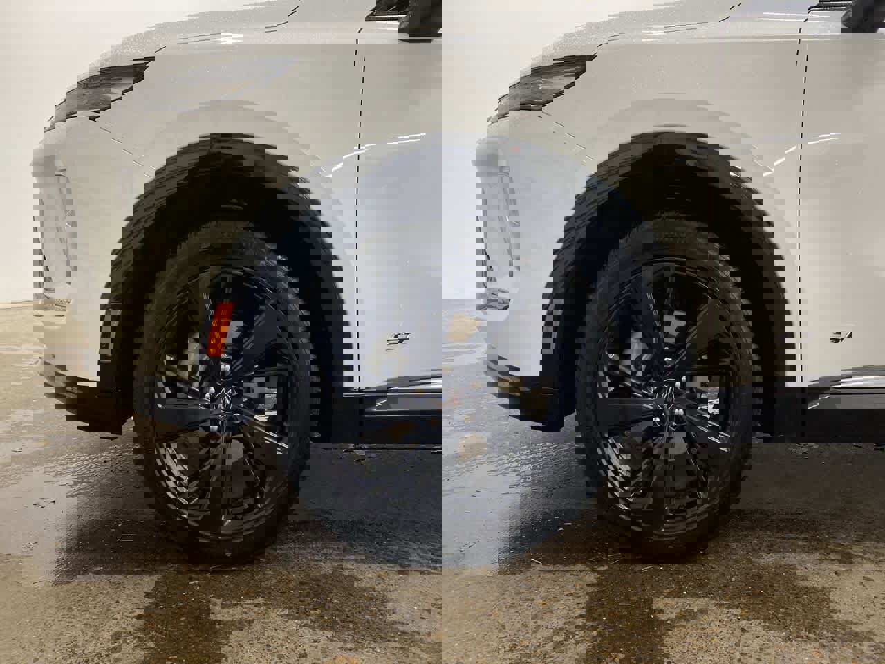 Used 2025 Buick Envision Sport Touring image 11