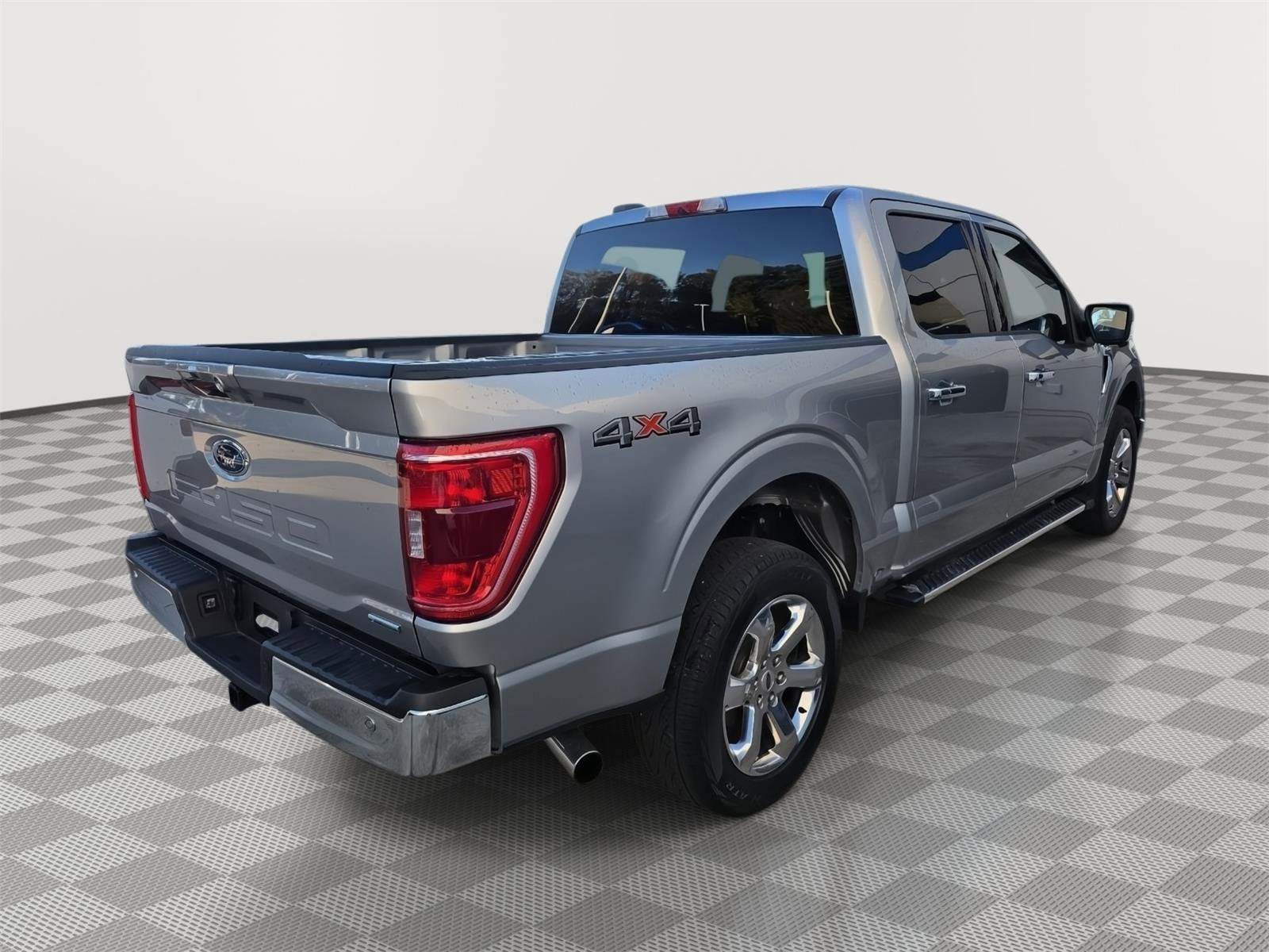 Used 2022 Ford F150 XLT w/ Equipment Group 302A High image 3