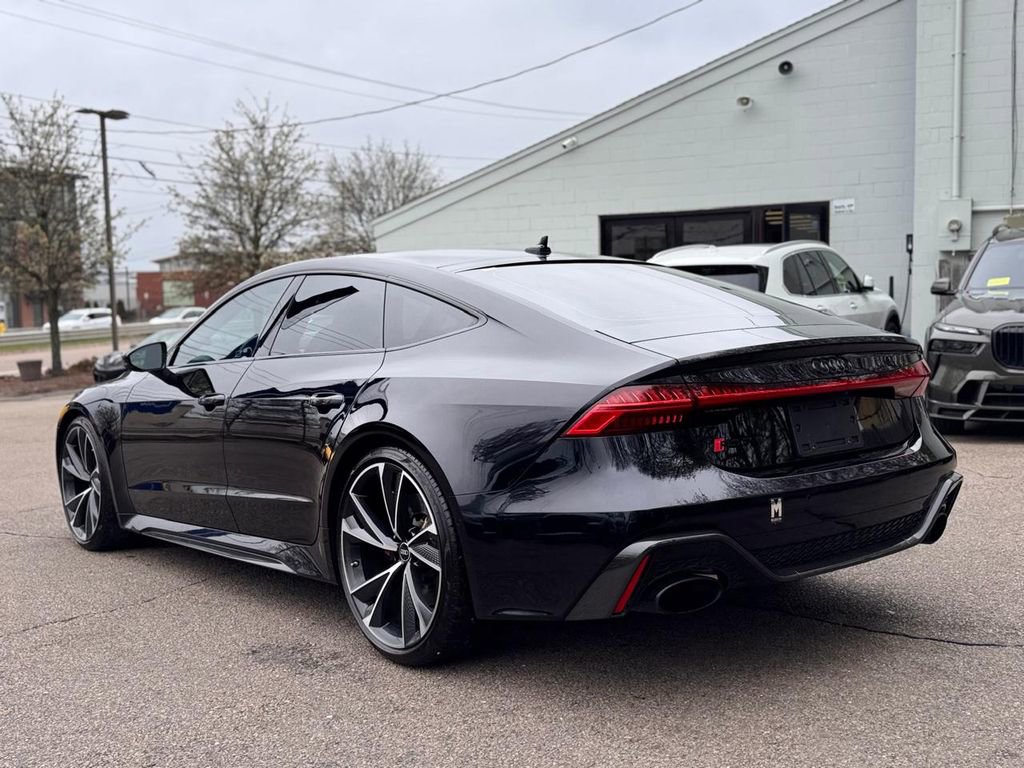 Used 2022 Audi RS 7 Sportback AWD/4WD image 4