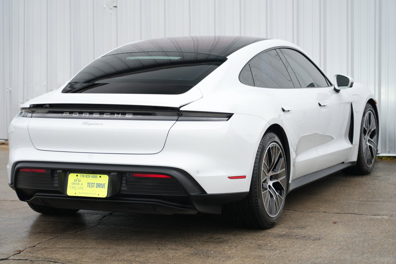 Used 2023 Porsche Taycan image 49