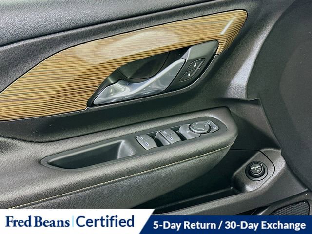 Used 2018 GMC Terrain SLE w/ Driver Convenience Package FWD image 19