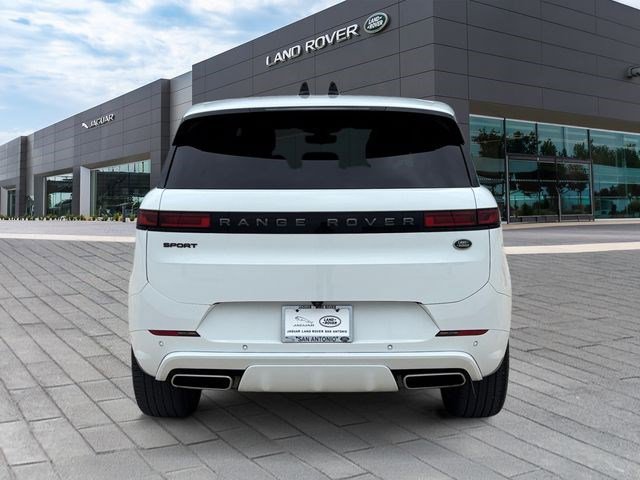 Used 2023 Land Rover Range Rover Sport SE Dynamic AWD/4WD image 4