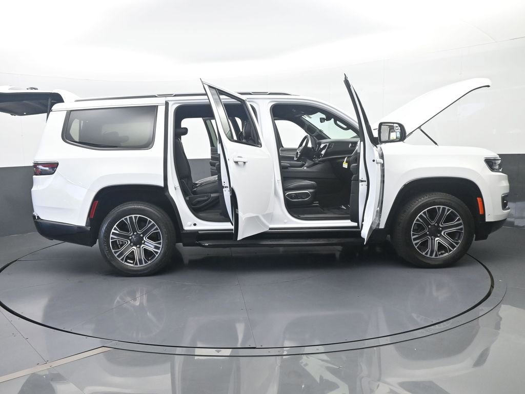 Used 2024 Jeep Wagoneer Series II image 78