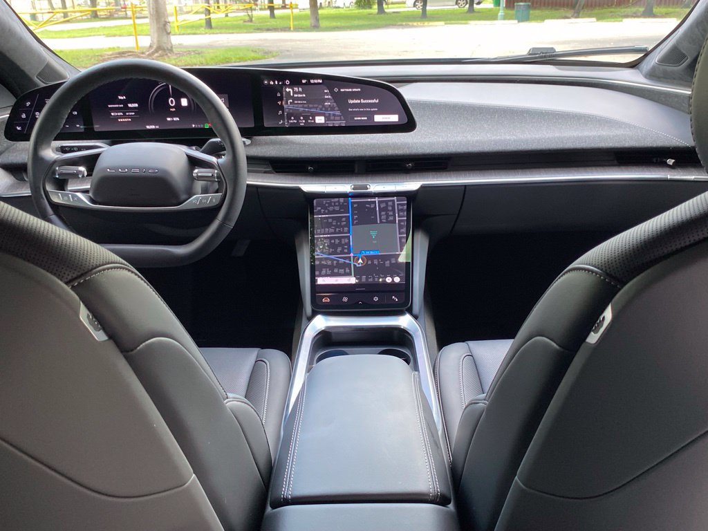 Used 2024 Lucid Air Pure RWD image 26