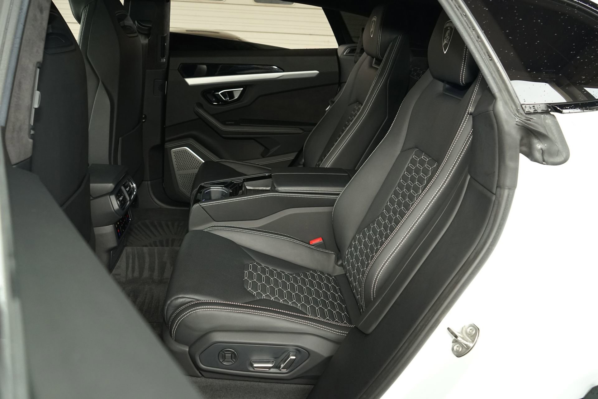 Used 2020 Lamborghini Urus image 27