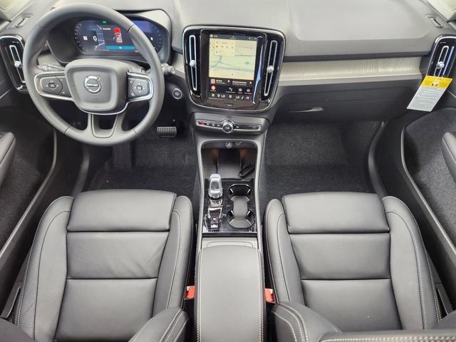 New 2026 Volvo XC40 B5 Ultra w/ Climate Package AWD/4WD image 11