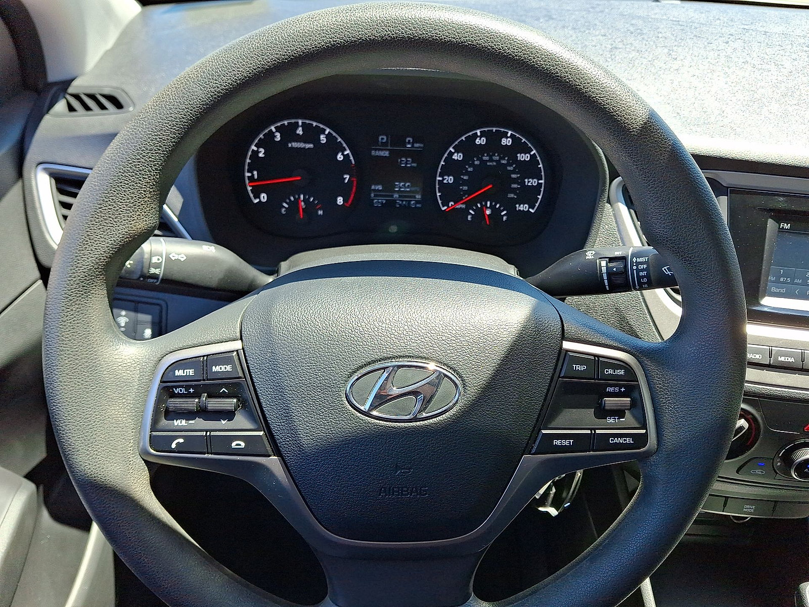 Used 2022 Hyundai Accent SE FWD image 16