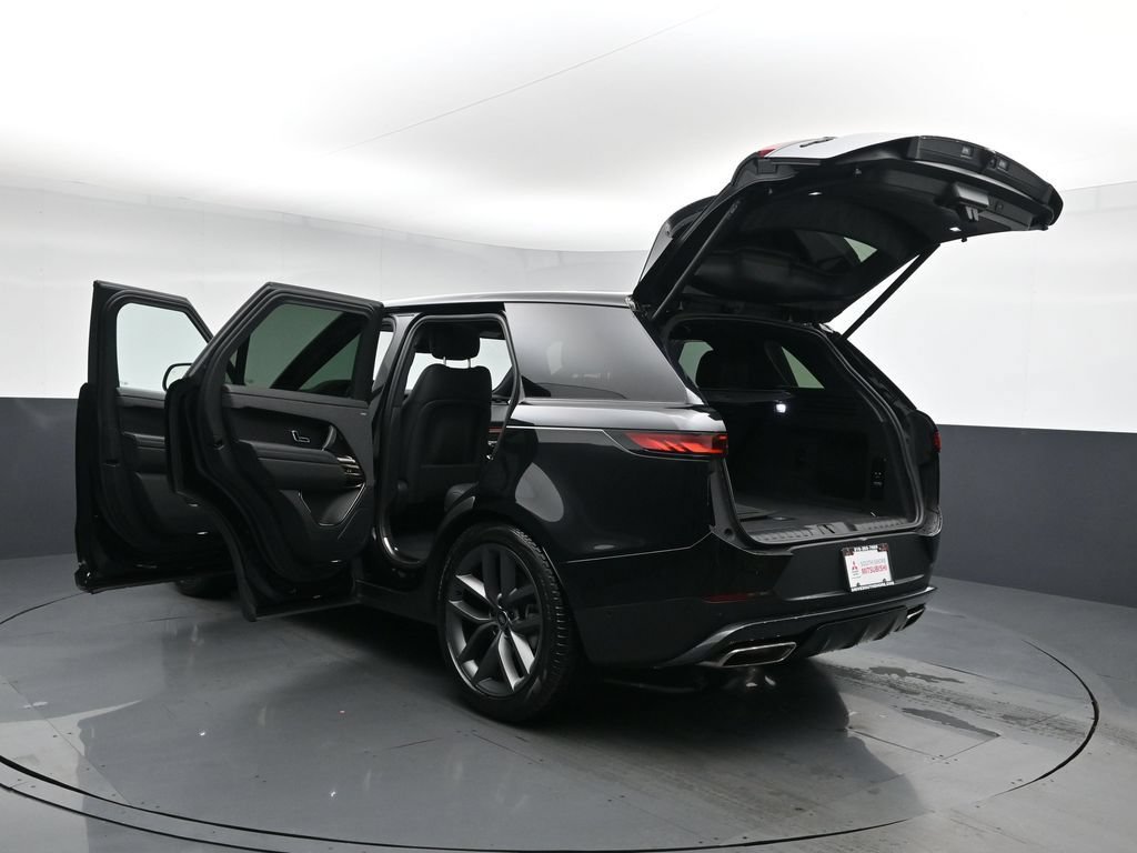Used 2024 Land Rover Range Rover Sport SE AWD/4WD image 29