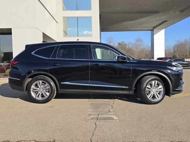 Used 2023 Acura MDX SH-AWD image 25