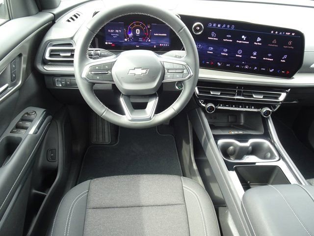 New 2026 Chevrolet Traverse LT w/ Driver Confidence Package FWD image 7