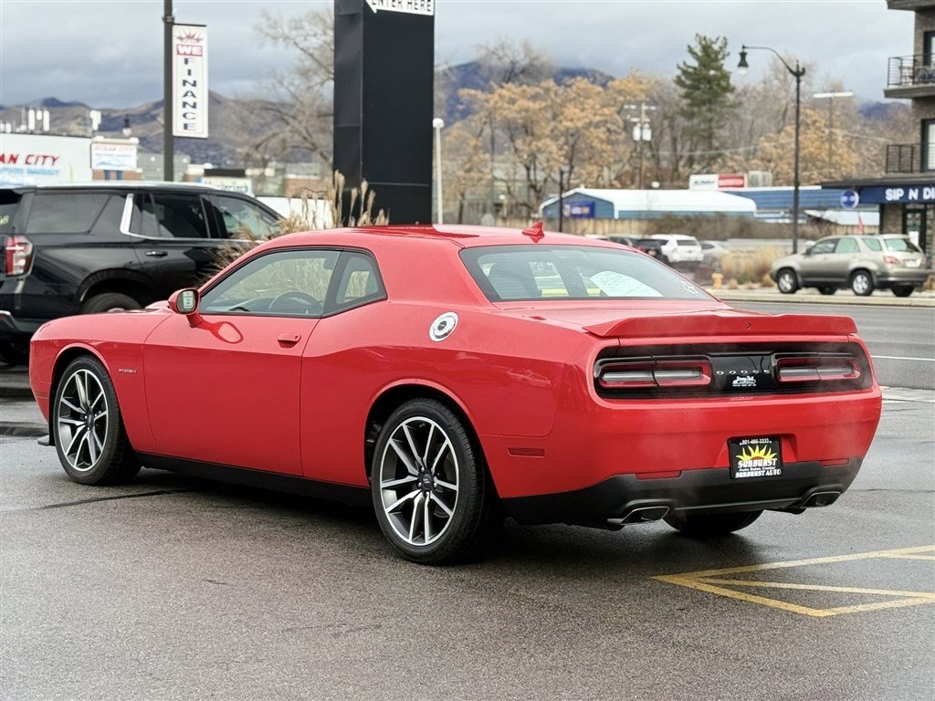 Used 2022 Dodge Challenger R/T w/ Plus Package image 5