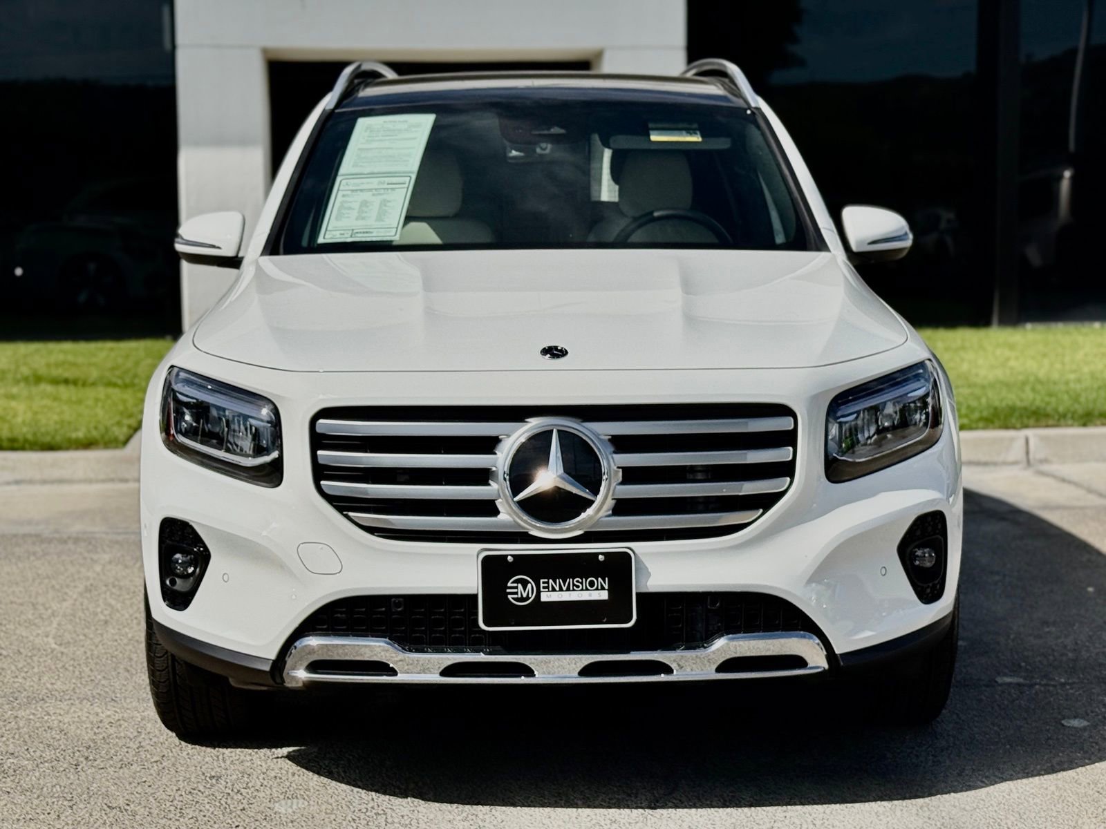 Used 2025 Mercedes-Benz GLB 250 image 7