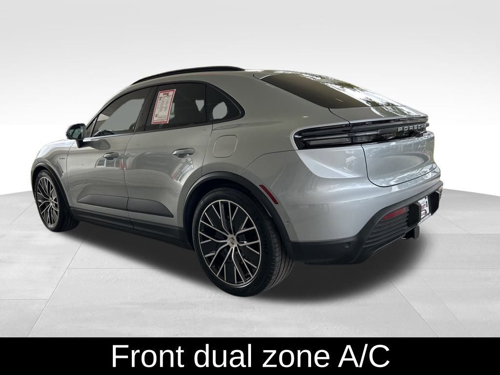 Used 2025 Porsche Macan Electric image 4