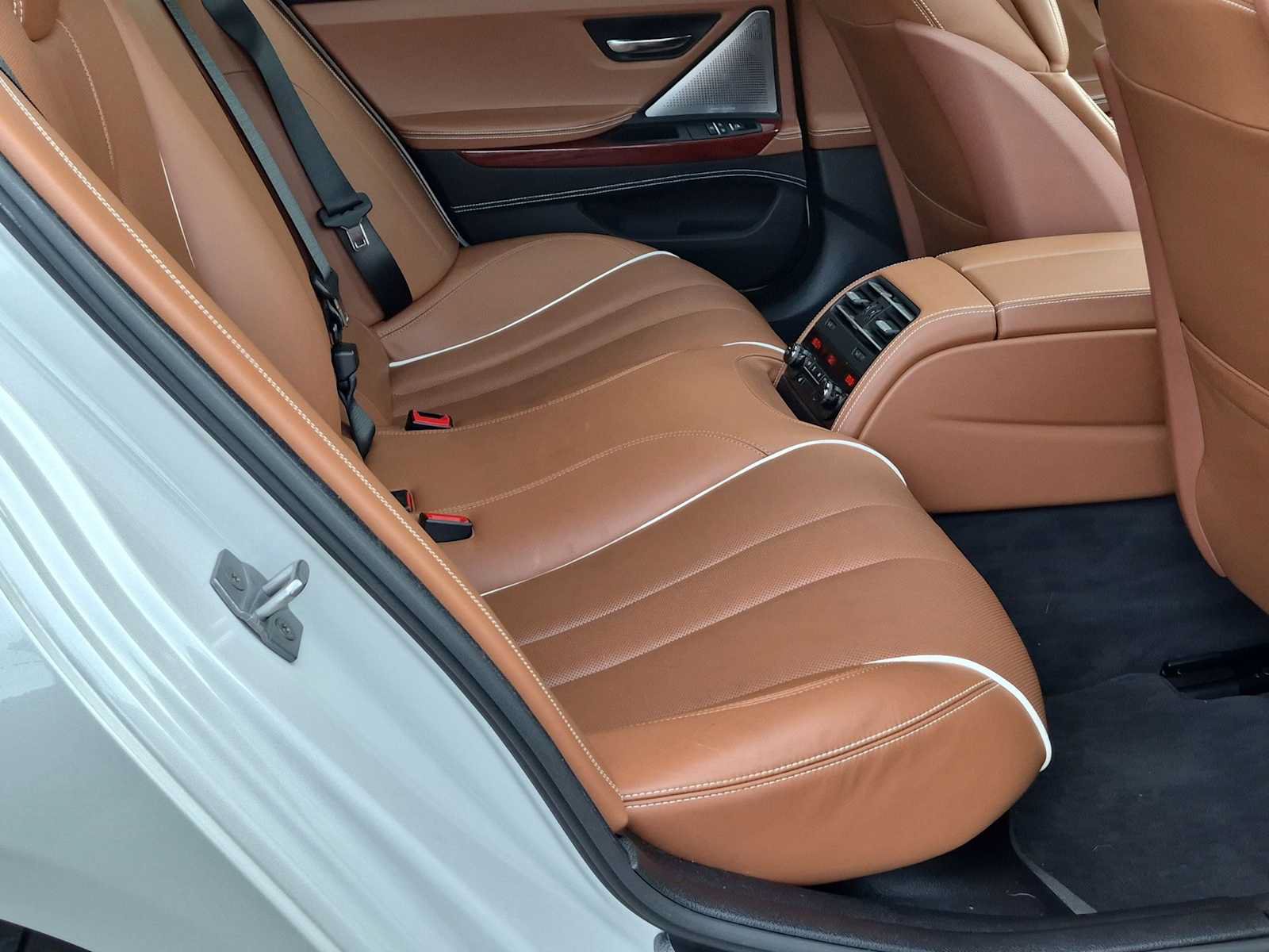 Used 2015 BMW ALPINA B6 xDrive Gran Coupe AWD/4WD image 22