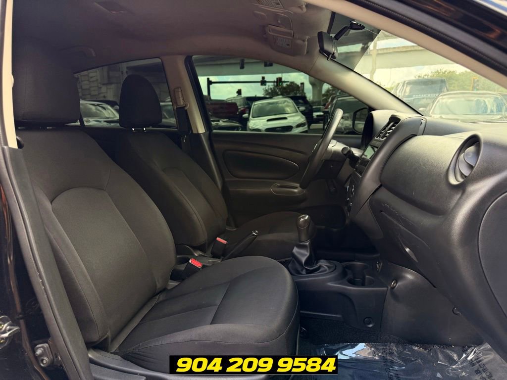 Used 2019 Nissan Versa S FWD image 31