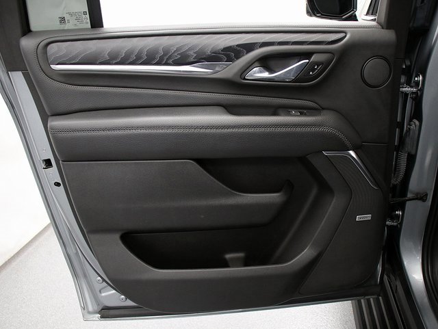 Used 2023 GMC Yukon XL Denali image 28