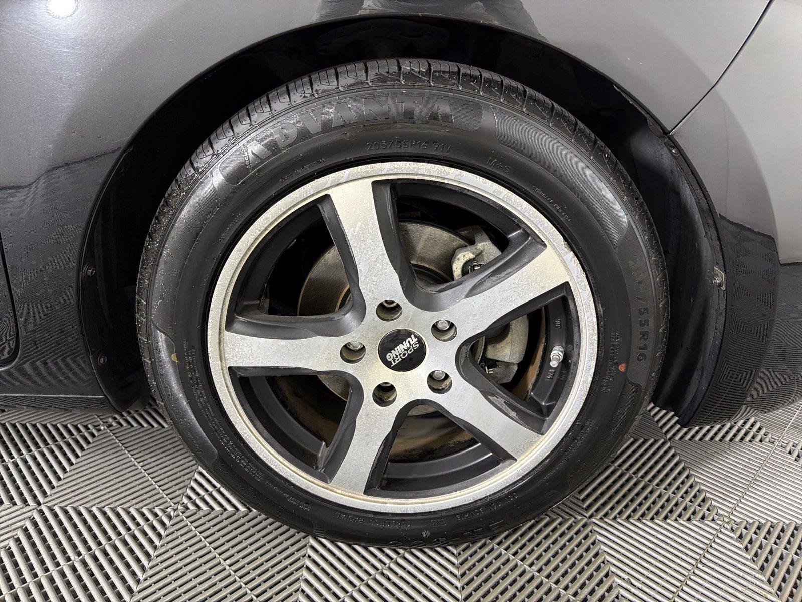 Used 2009 Scion xB FWD image 10