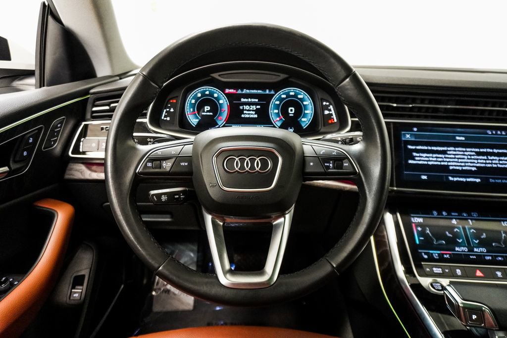 Used 2022 Audi Q8 Premium Plus w/ Premium Plus Package AWD/4WD image 14