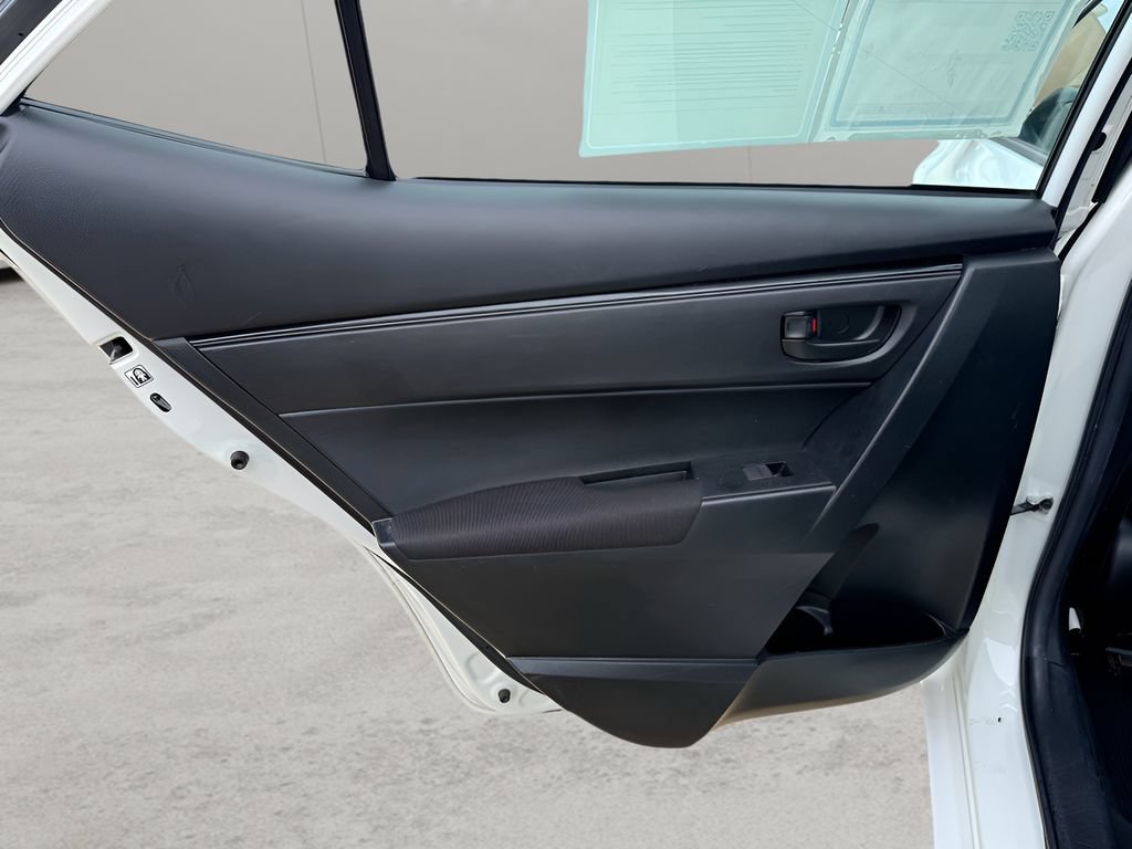 Used 2019 Toyota Corolla L FWD image 18