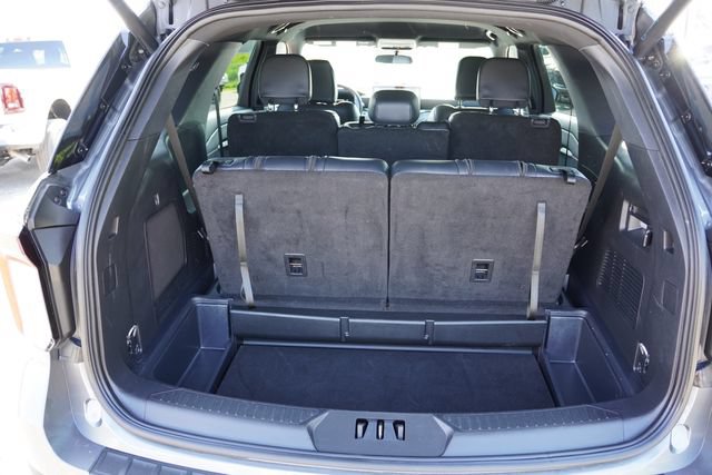 Used 2025 Ford Explorer ST-Line w/ ST-Line Street Pack AWD/4WD image 22
