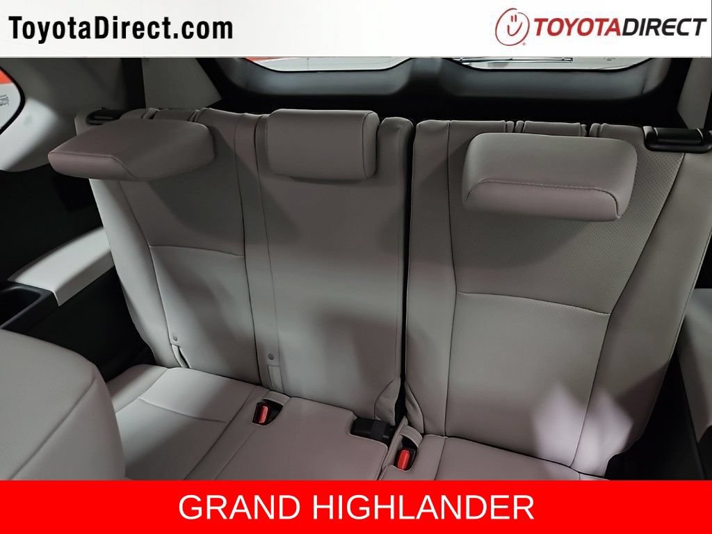New 2026 Toyota Grand Highlander AWD image 25