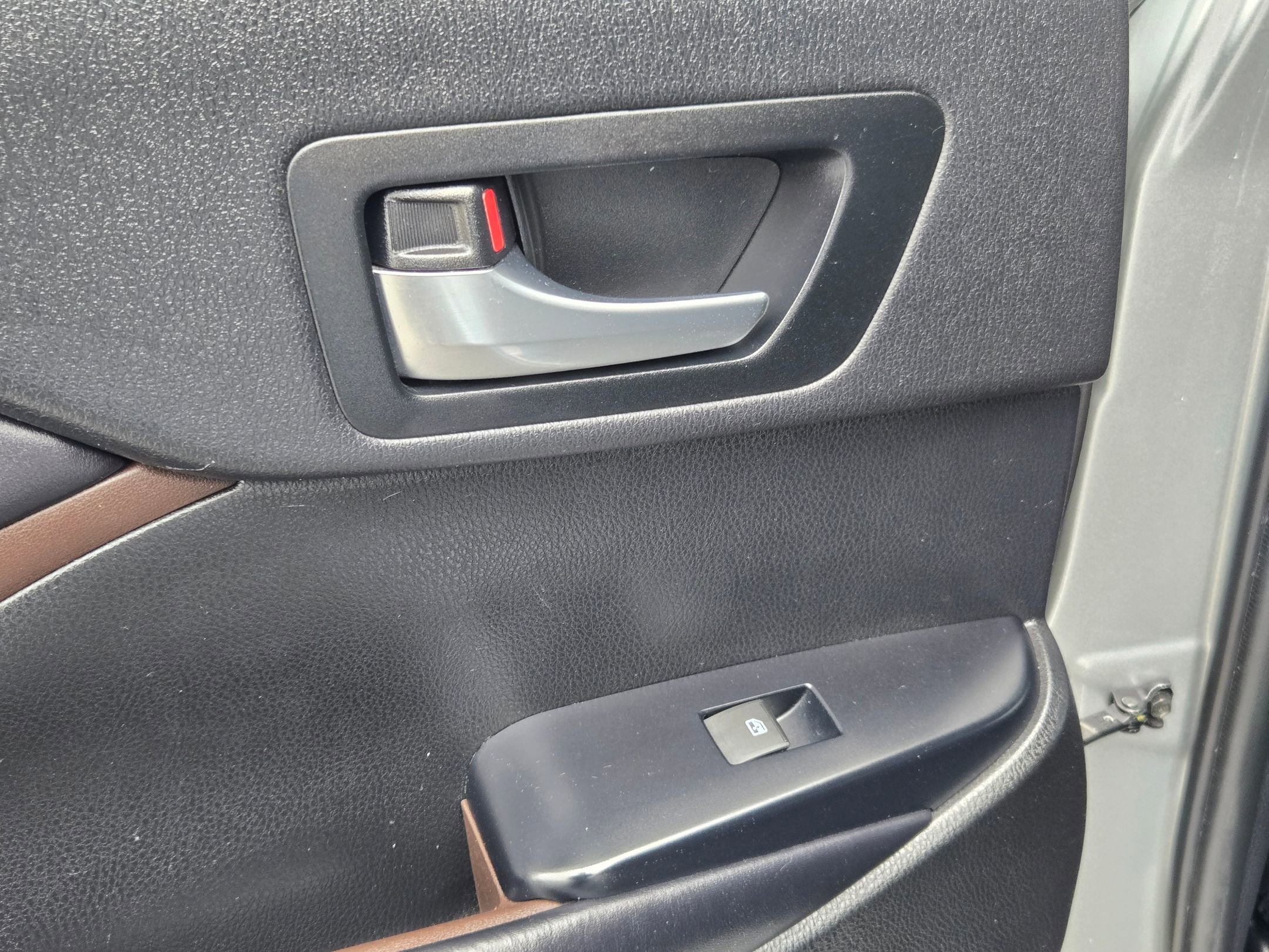 Used 2019 Toyota Highlander XLE image 35