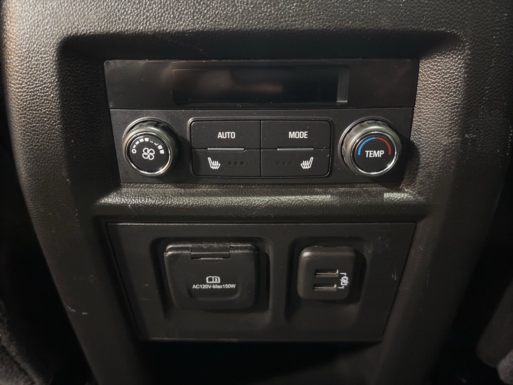 Used 2023 Chevrolet Traverse Premier image 15