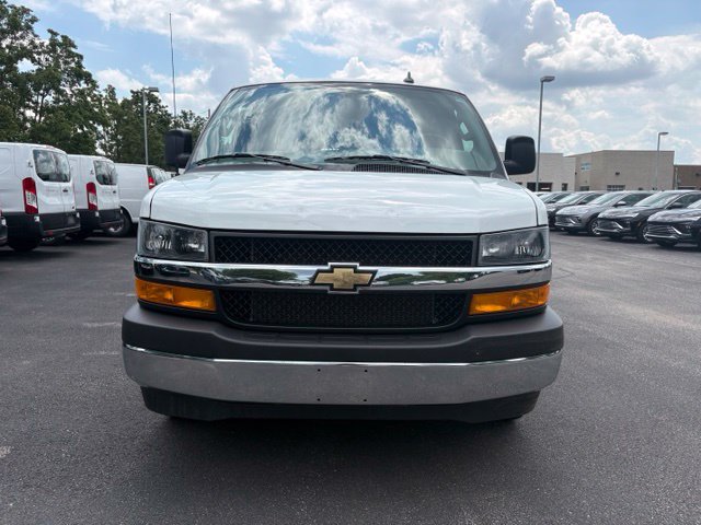 Used 2025 Chevrolet Express 2500 w/ Driver Convenience Package RWD image 15