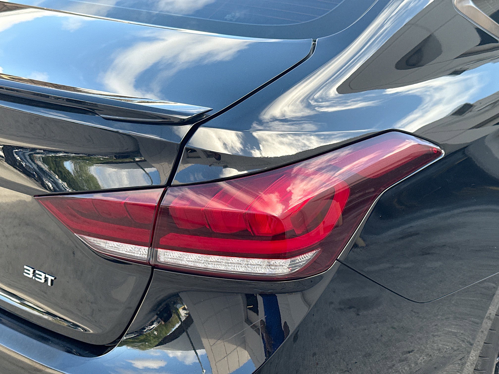 Used 2018 Genesis G80 3.3T Sport image 28