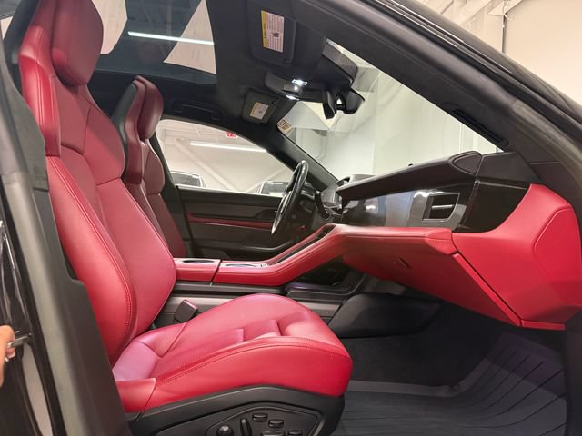 Certified 2022 Porsche Taycan AWD/4WD image 21
