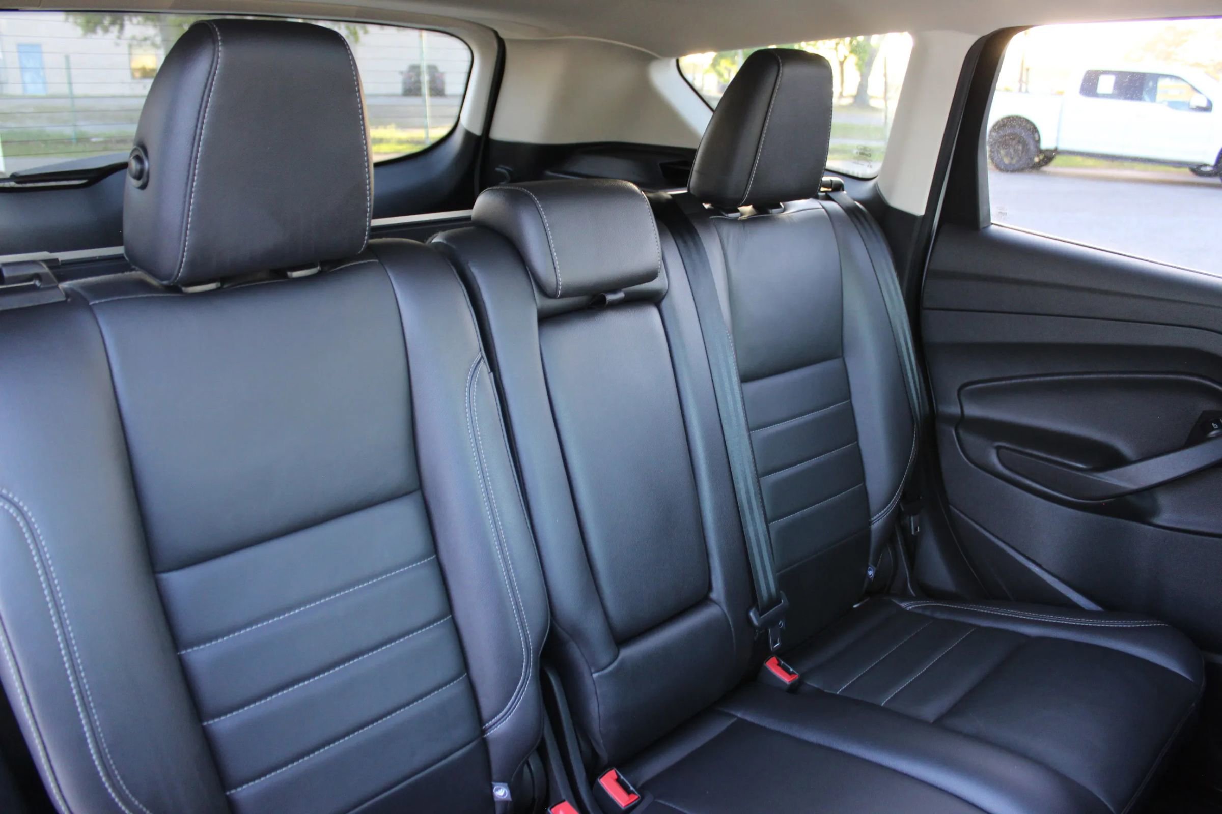 Used 2016 Ford Escape Titanium image 25