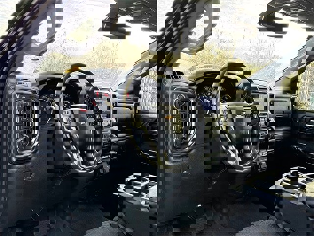 Used 2020 Chevrolet Silverado 1500 LT image 10