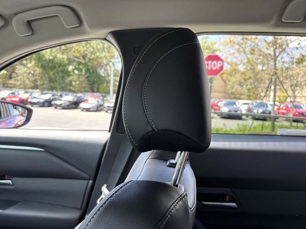 Certified 2025 MAZDA CX-50 AWD 2.5 S w/ Select Package image 17