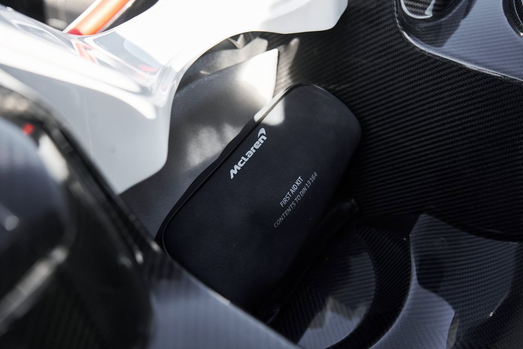 Used 2021 McLaren Elva image 31