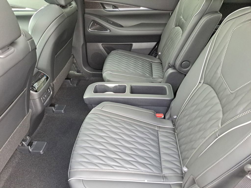 New 2026 INFINITI QX60 Autograph w/ Dark Cargo Package image 17