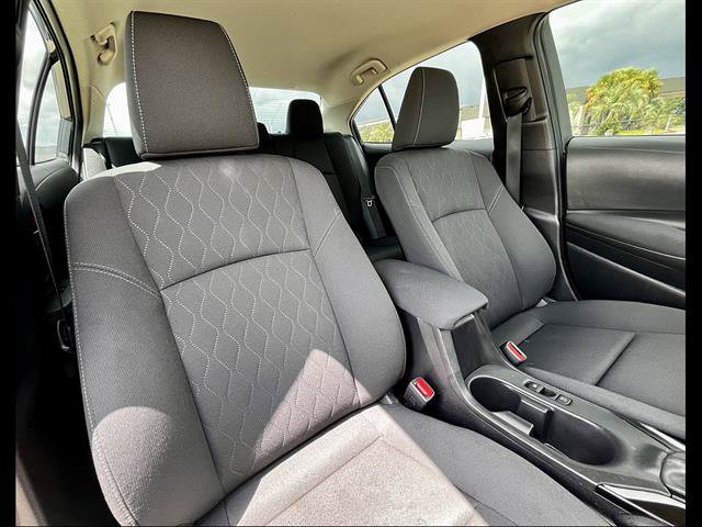 Used 2025 Toyota Corolla LE FWD image 12
