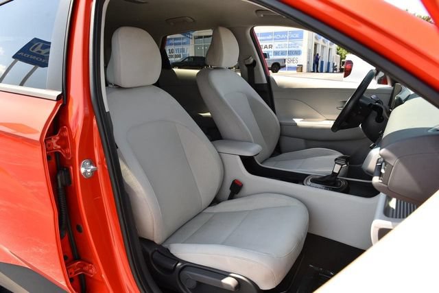 Used 2024 Hyundai Kona SEL FWD image 21