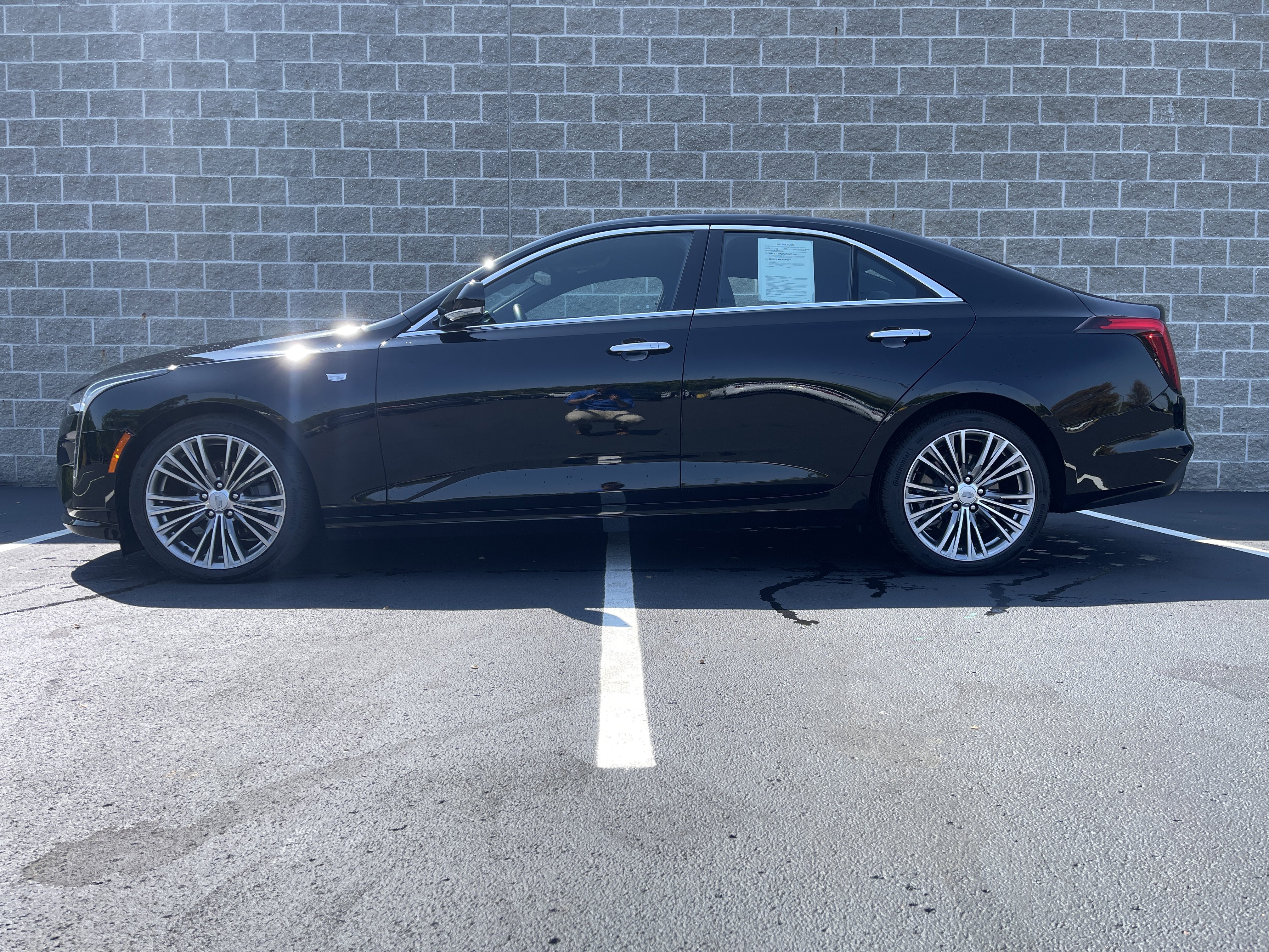 Used 2024 Cadillac CT4 Premium Luxury image 2