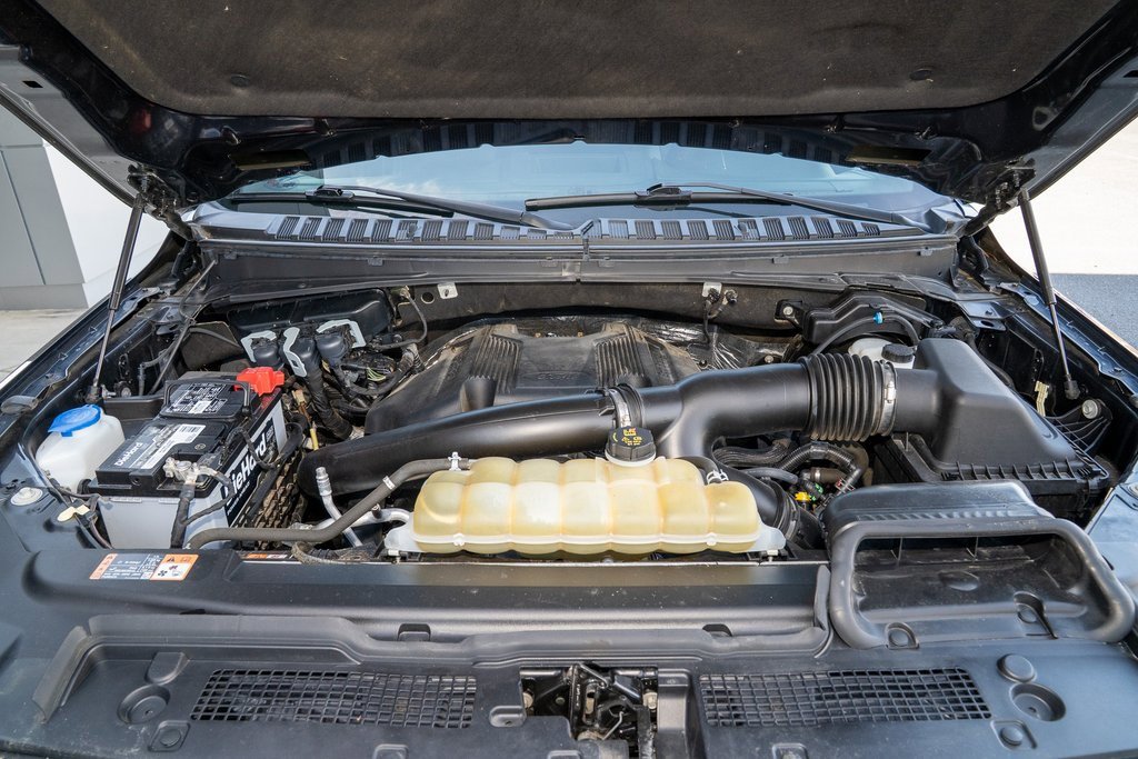 Used 2020 Ford Expedition XLT w/ Equipment Group 202A image 25