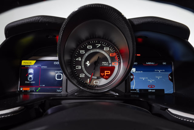 Used 2019 Ferrari 812 Superfast RWD image 39