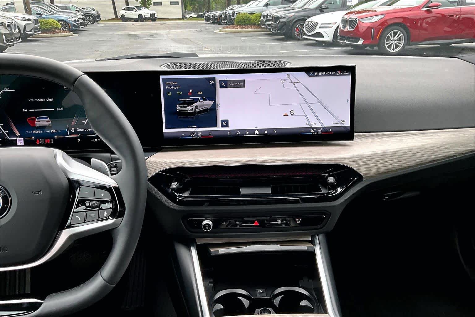 Certified 2025 BMW 330i Sedan RWD image 7