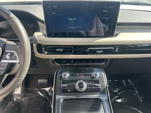 Certified 2023 Lincoln Nautilus FWD w/ Premium Package image 22